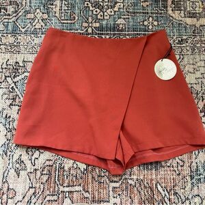 NWT Milk & Honey Rust Overlap Shorts Size Large